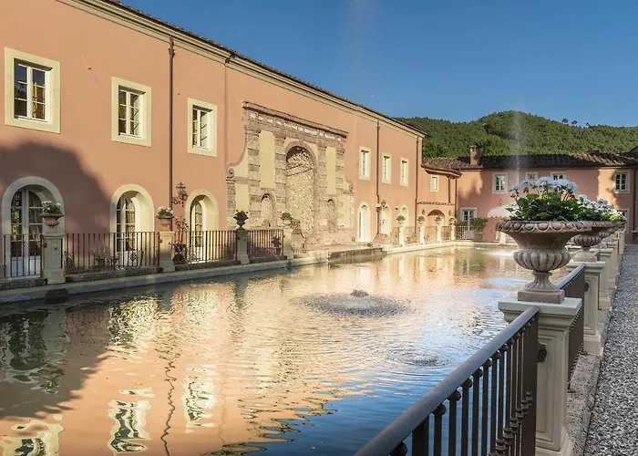 Coselli 'S Collection. Luxury Villas Rental Capannori
